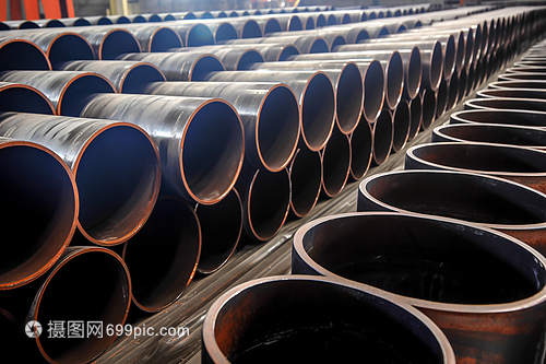 工廠生產(chǎn)的鋼管與圓鋼 工藝、應用與市場前景